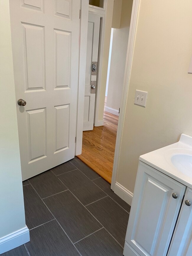 Photo - 83 Bolton St