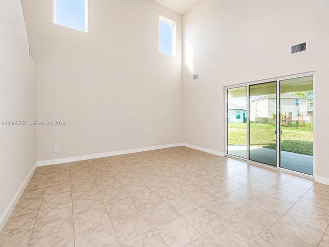 Photo - 10976 SW Tessili Wy