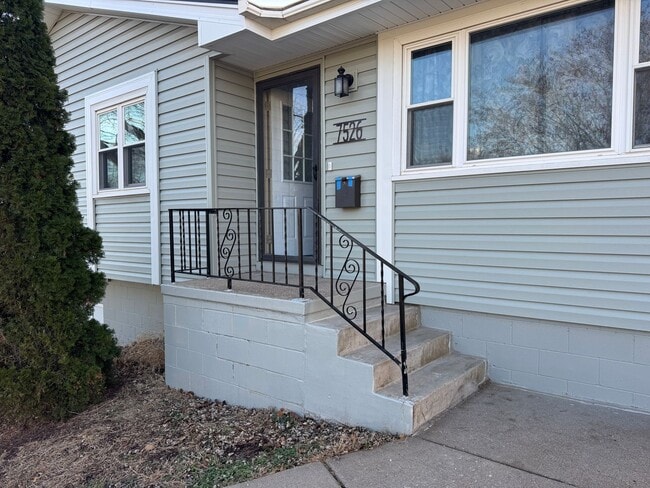 Photo - Comfortable 3-Bedroom Home with Park Access & Easy Commute