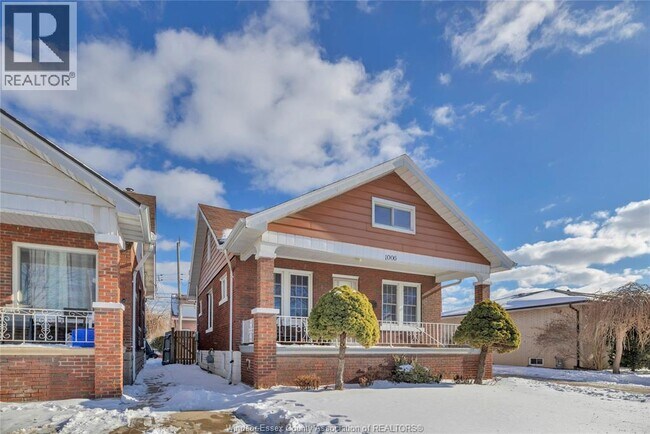 Photo - 1006 Pillette Rd