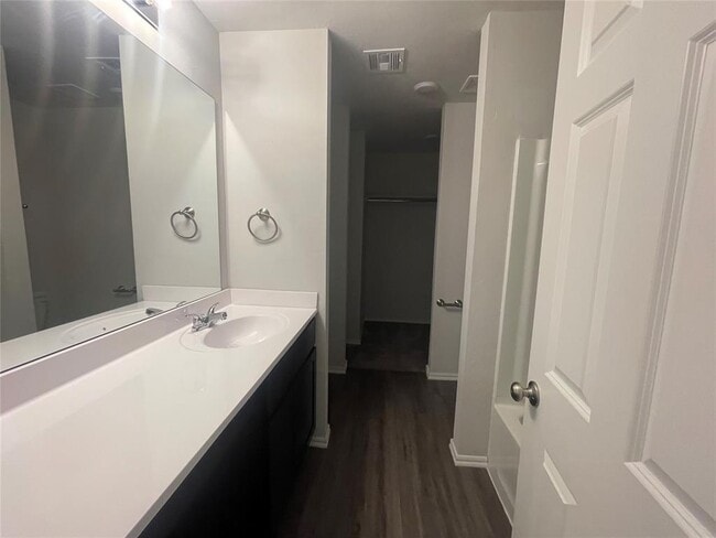 Photo - 831 Highgarden Cir