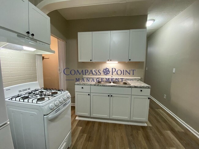 Photo - 218 E 7th St Unit #2