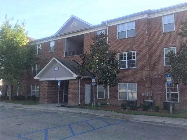 Building Photo - 3000 S Adams St Unit 1128