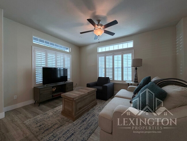 Photo - Modern Roseville Living – 3 Bed | 2.5 Bath |