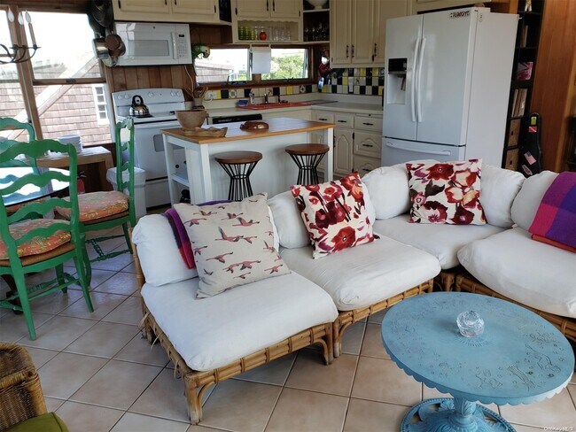 Photo - 863 Evergreen Walk