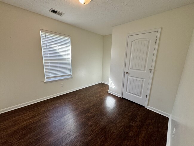 Photo - 119 McGowan Ave