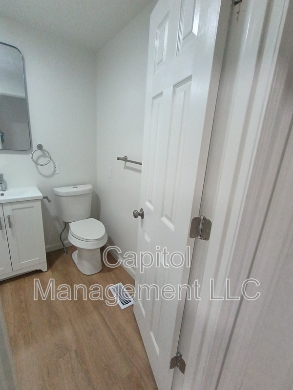 Photo - 1120 N Chestnut St Unit 1