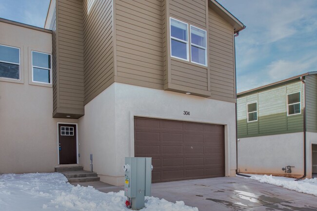 Brand New Woodland Park Townhome! - Brand New Woodland Park Townhome!