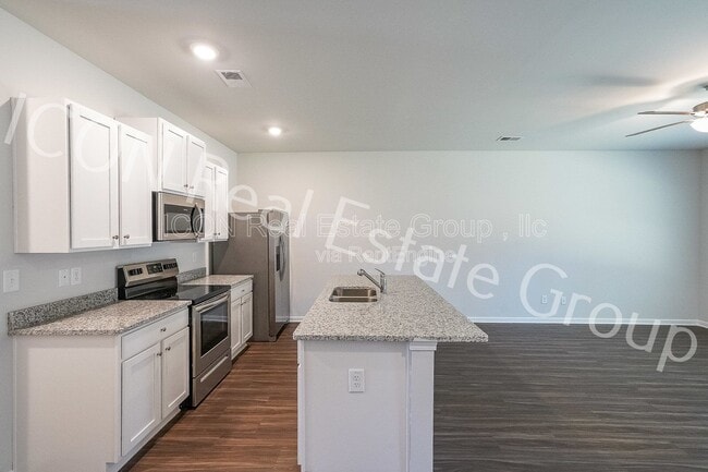 Photo - 124 Vlg Grn Dr NW