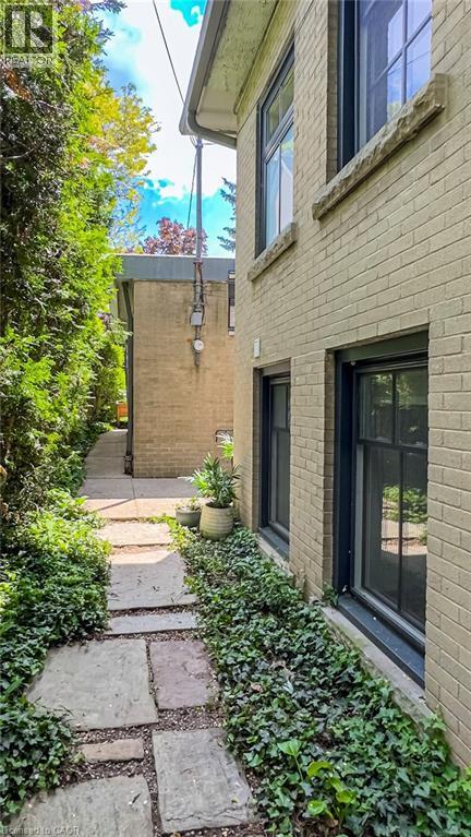 Photo - 64 Undermount Ave