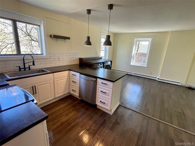 Photo - 2674 W Main St