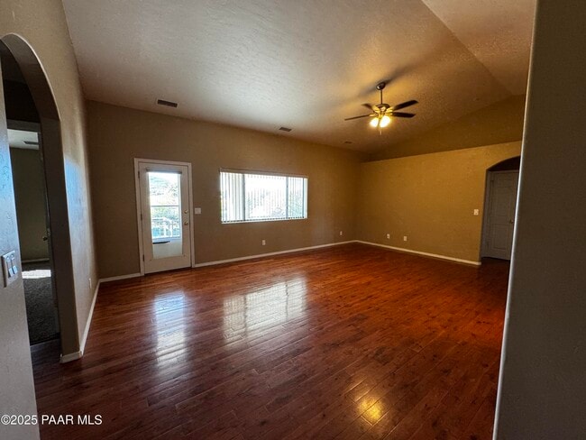 Photo - 3750 N Meadowlark Dr