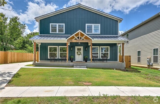 Building Photo - 1433 S Duncan Ave Rental