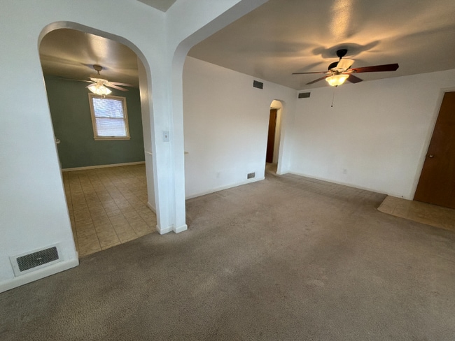 Photo - 1811 Remington St