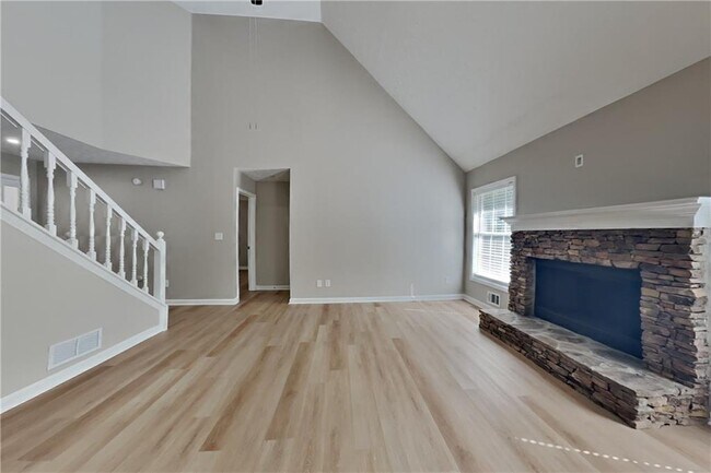 Photo - 1075 Crystal Water Dr SE