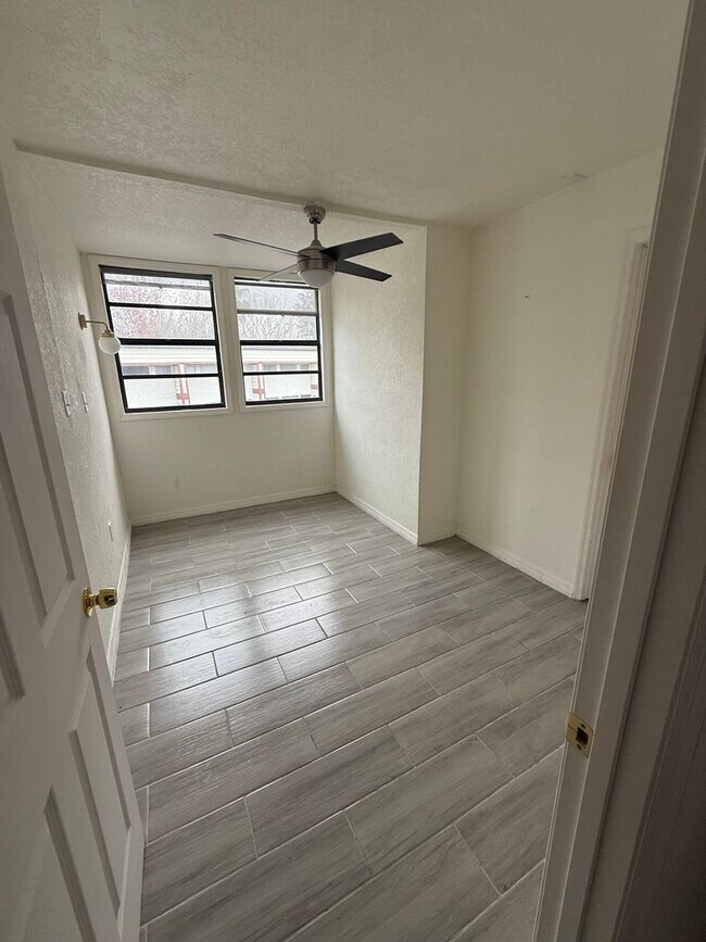 Photo - 3977 Crayrich Cir