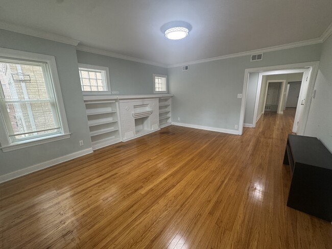 Photo - 5405 N Sawyer Ave