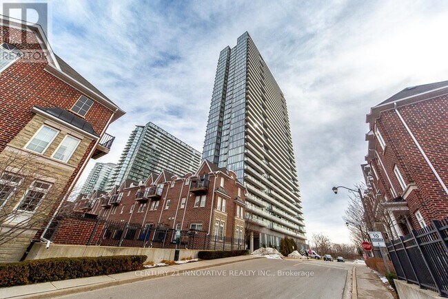 Photo - 105 The Queensway Unité 1107