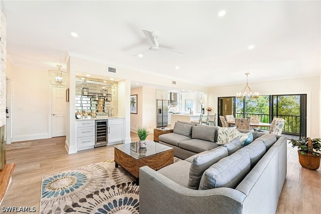 Building Photo - 6770 Pelican Bay Blvd Unit 242