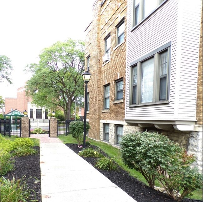 Courtyard at James
