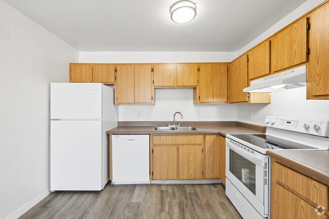 1BR, 1BA - 470SF - Kitchen