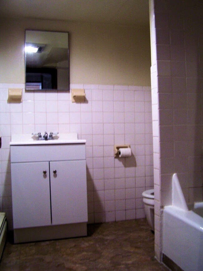 Photo - 32 Cherry St Unit 4