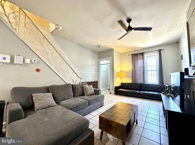 Photo - 2040 N Carlisle St