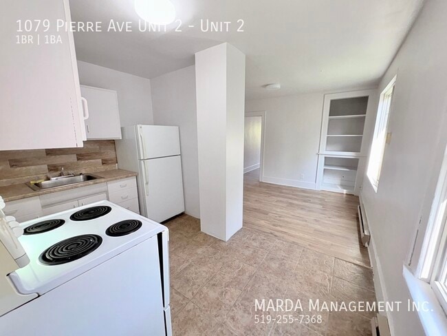 Photo - COZY 1 BED/1 BATH UPPER UNIT - WALKERVILLE PLUS HYDRO & GAS! Unit 2