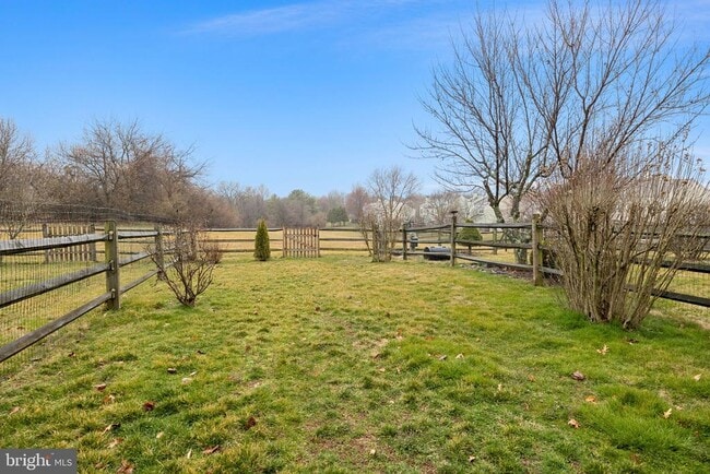 Photo - 35 Skyview Way