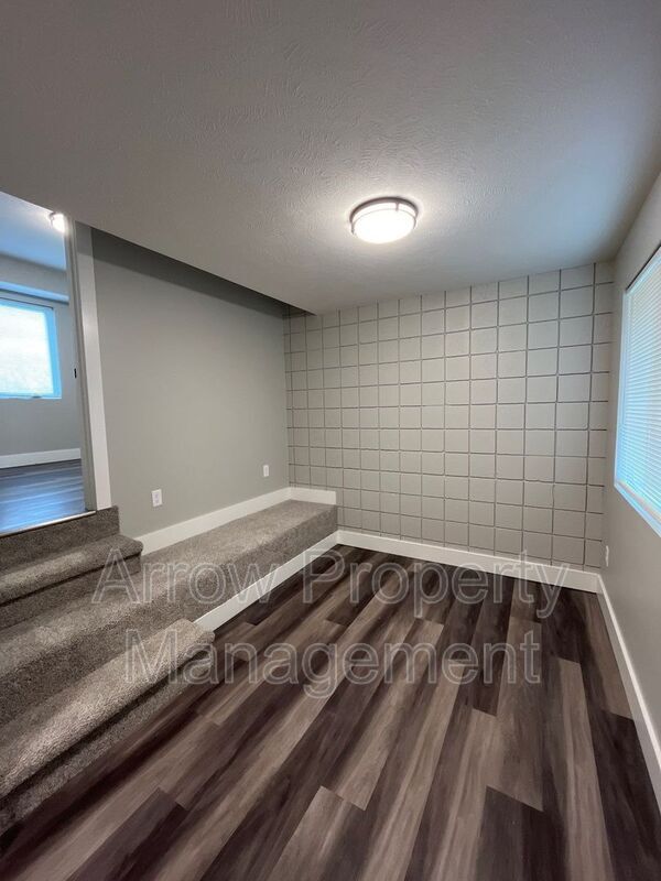 Photo - 877 N 26th St Unit (Building 887)