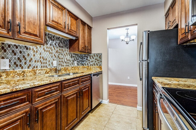 Photo - 7995 E Mississippi Ave