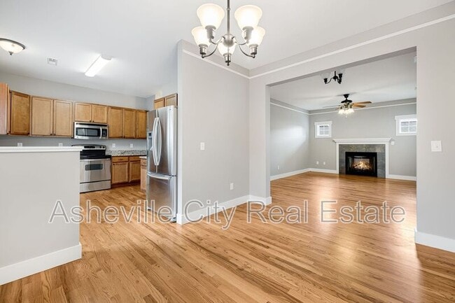 Photo - 102 Estelle Park Dr