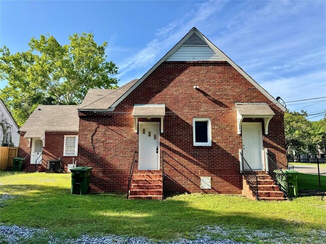 Photo - 105 Arlington Rd