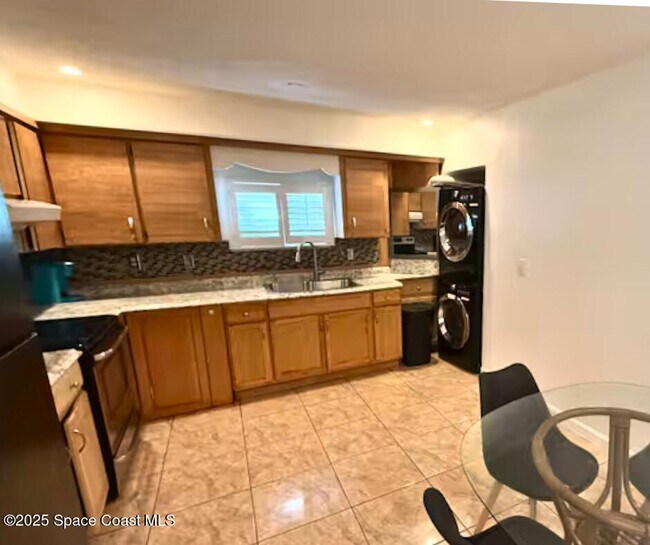 Photo - 1526 Magnolia St NE