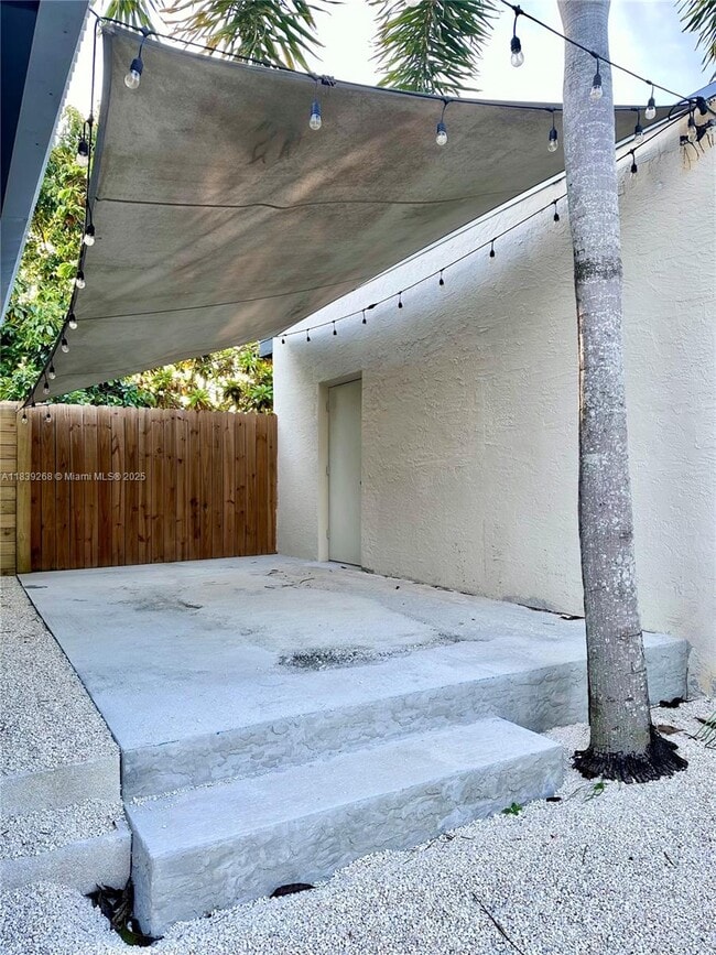 Photo - 19120 SW 128th Ct Unit 19120