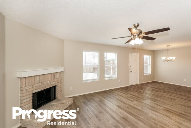 2908 Cottage Ln
