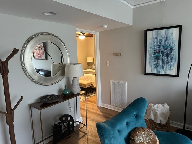 Photo - 1700 N Elm St Unit L2