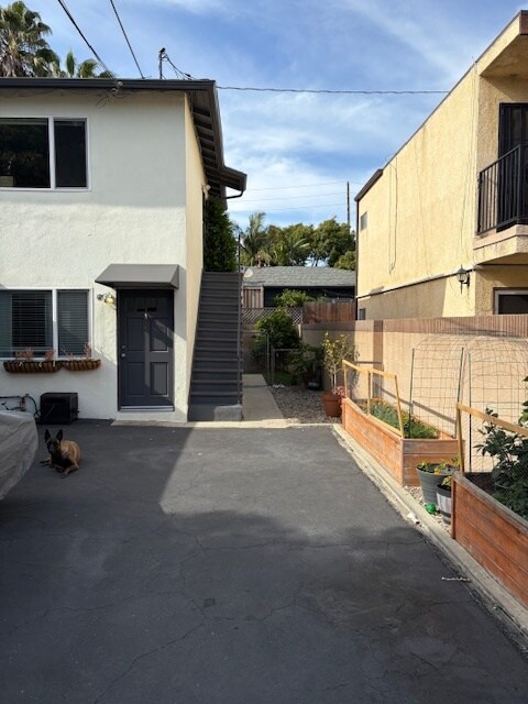 Photo - 2421 Carnegie Ln Unit B