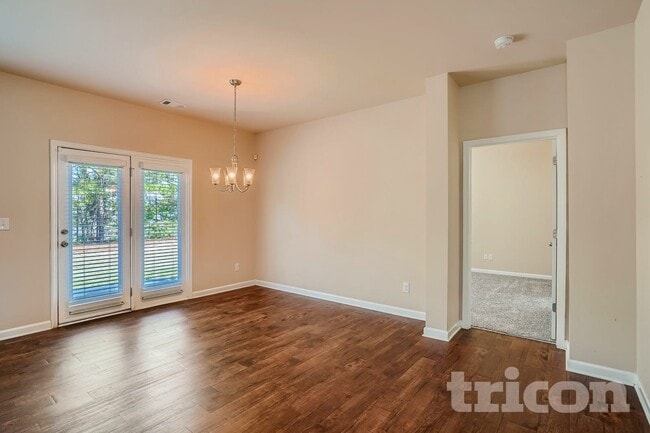 Photo - 109 Aviary Ln