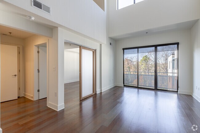 2BR, 2BA - Loft - B7 - 1,080SF