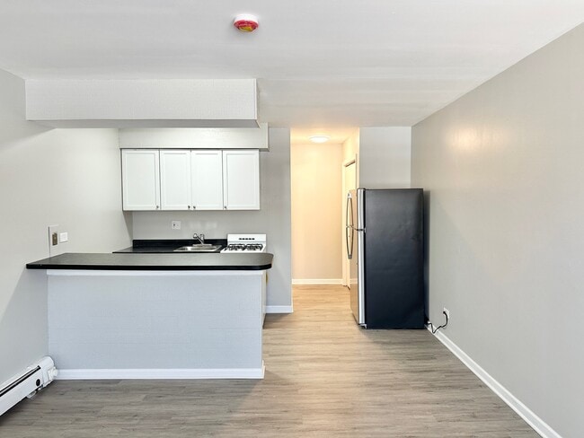 Photo - 1940 Mark Ave Unit 15