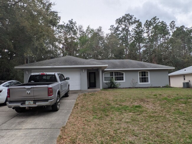 Lovely 3/2/2 Fenced Home in Inverness - Lovely 3/2/2 Fenced Home in Inverness