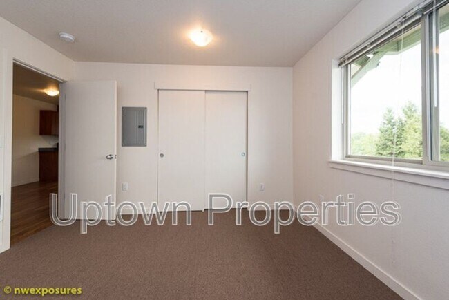 Photo - 4820 SW Tucker Ave Unit APT 411