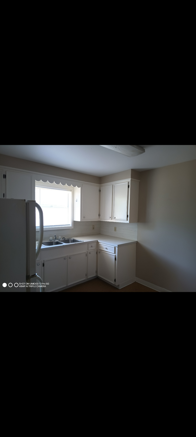 Photo - 1271 Old Goliad Rd Apartments