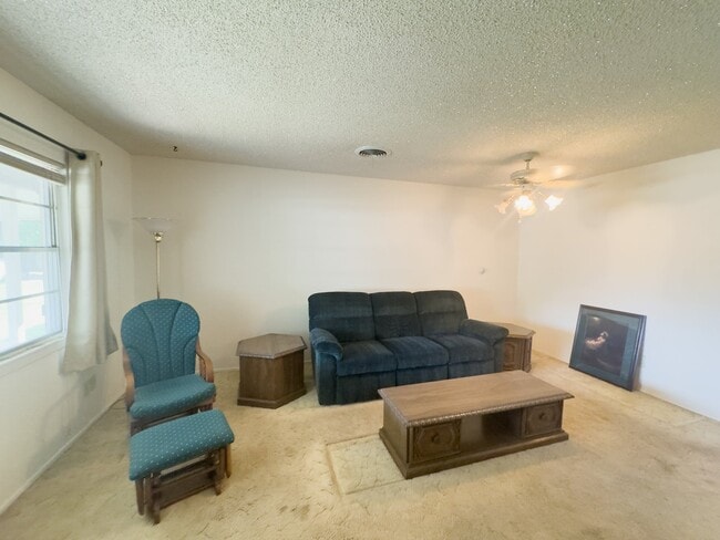 Photo - 705 Greenway Dr