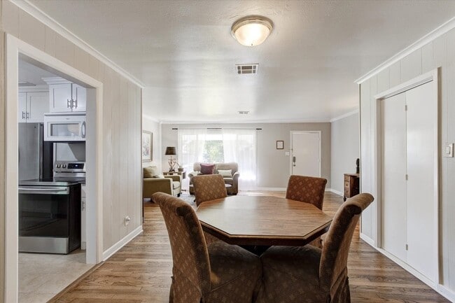 Photo - 3524 Corto Ave