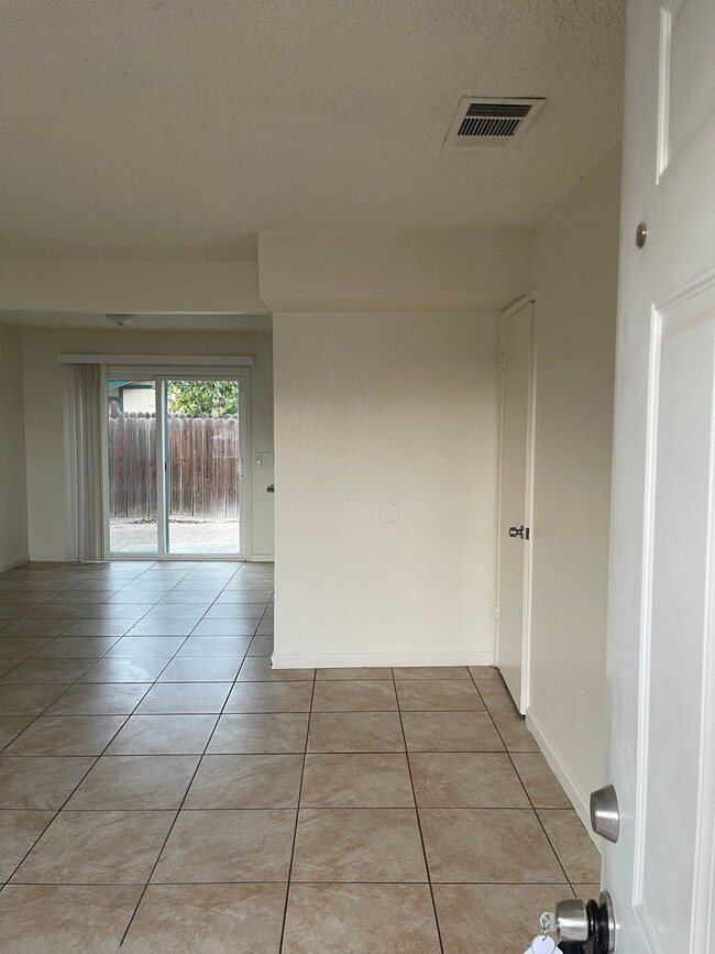 Photo - 2-Bedroom, 1.5-Bathroom Townhouse for Rent...