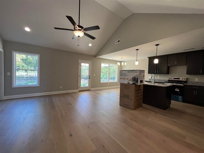 Photo - 1157 Shallowford St