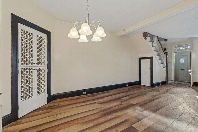 Photo - Spacious 5 Bedroom, 1.5 Bath Home in York,...