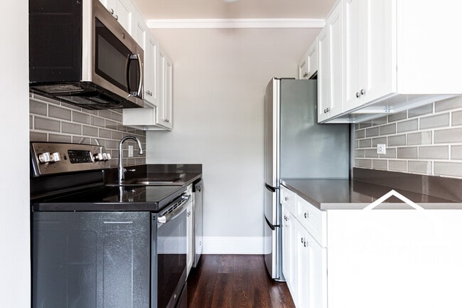 Photo - 817 W Lakeside Pl Unit 711